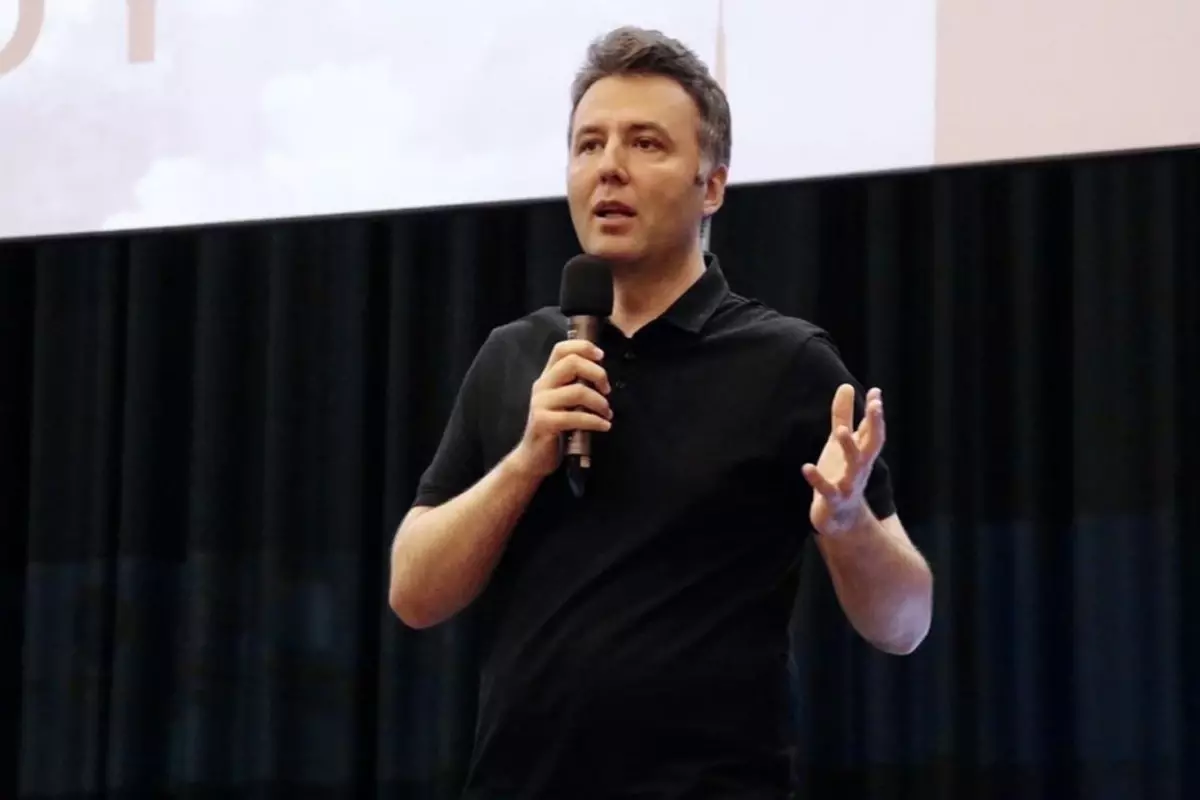 Gazeteci Mehmet Akif Ersoy, adının karıştığı uyuşturucu soruşturması kapsamında bugün