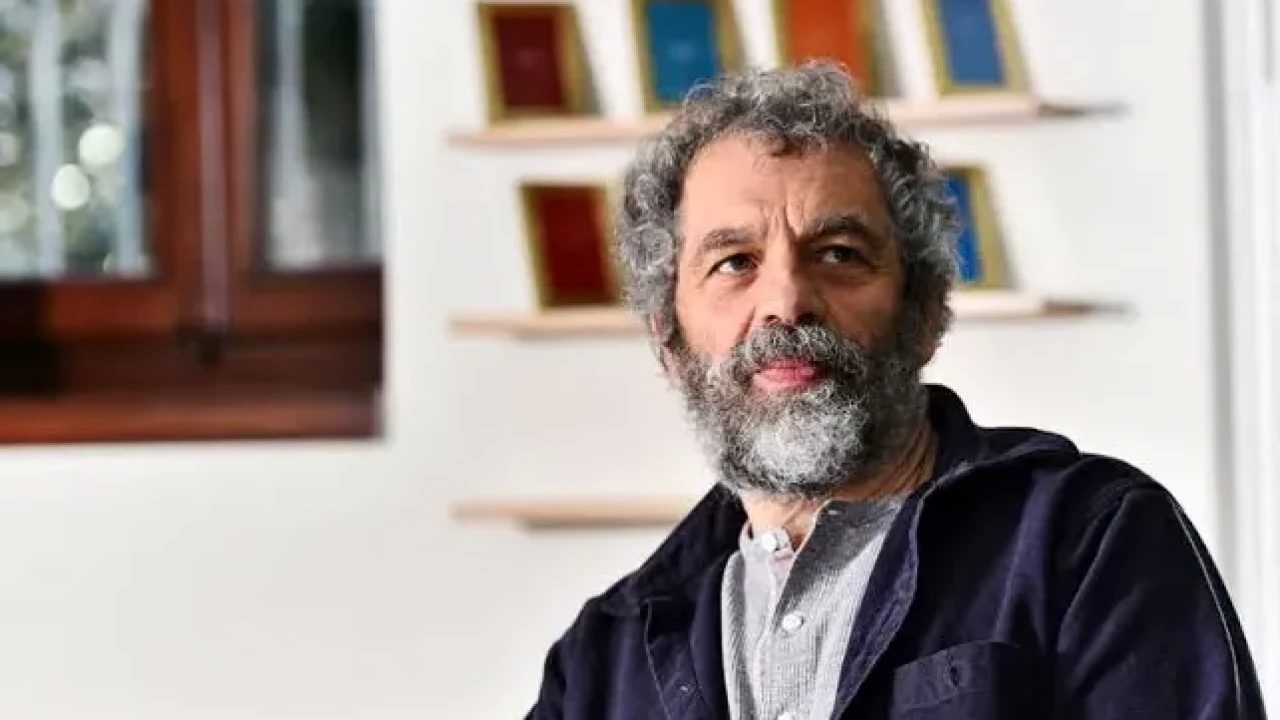 Reklam Dünyasının Dâhisi Serdar Erener Kimdir? Merak Edilen Tüm Detaylar