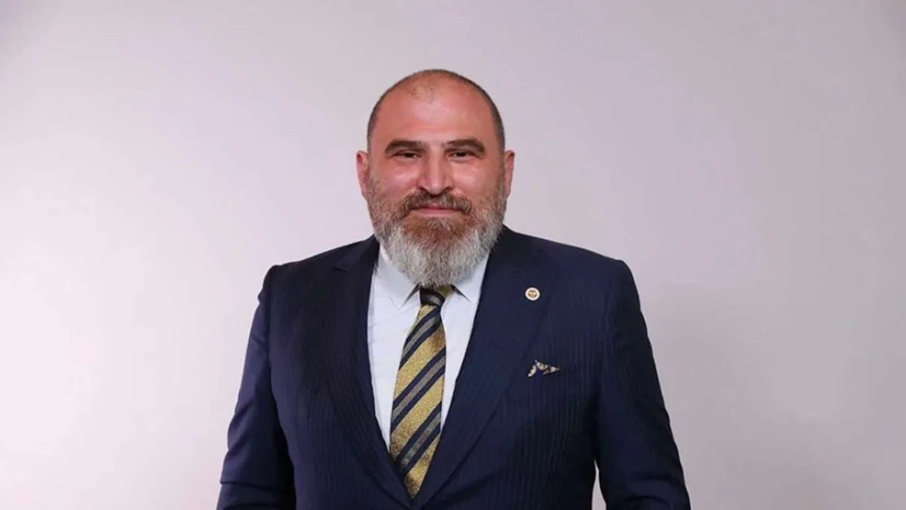Sertaç Komsuoğlu’nun Göz Kamaştıran Özel Hayatı: Duygu Komsuoğlu ile Evliliği