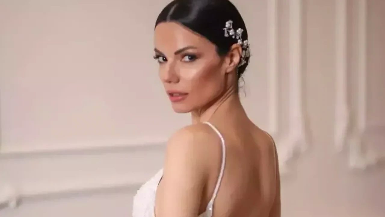 Simge Ünal Kimdir? Güzelliği ve Başarısıyla Dikkat Çeken Modelin Hayat
