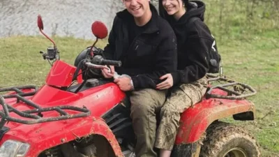 Çocuk yaşta kamera karşısına geçerek izleyicilerin hafızasında yer edinen Berat