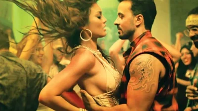 Uzun yıllar boyunca müzik listelerinin zirvesinde yer alan ve dünya