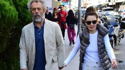 Türkiye’nin “özgür kızı” olarak tanınan, müzik dünyasında kendine has tarzıyla