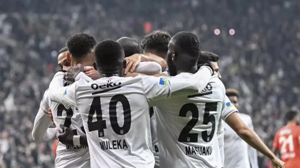 Beşiktaş ile Romanya temsilcisi FCSB arasında oynanan karşılaşma, futbolseverlerin gündeminde