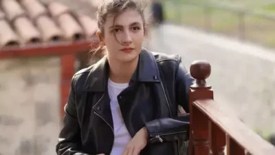 TRT 1’in reyting rekortmeni dizisi Taşacak Bu Deniz, kadrosuna yeni