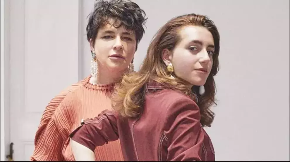 Televizyon dünyasının sevilen oyuncularından Esra Dermancıoğlu, bu kez oyunculuğu değil,