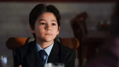 Kanal D ekranlarında yayın hayatına başlayan ve ilk bölümüyle dikkatleri