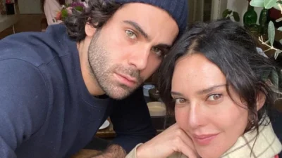 Ünlü oyuncu Hande Ataizi’nin özel hayatı, magazin gündeminden düşmüyor. Özellikle