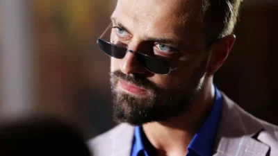 İsthaberler’in haberine göre, son dönemin en çok konuşulan oyuncularından biri