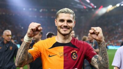 Arjantinli yıldız futbolcu Mauro Icardi, hem attığı goller hem de
