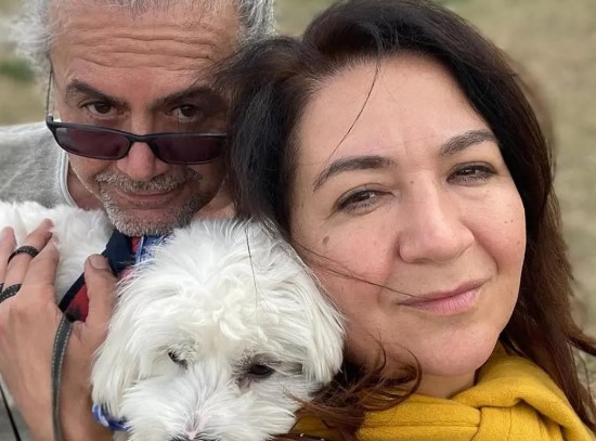 Televizyon ekranlarının deneyimli isimlerinden biri olan Hülya Duyar, oyunculuğu kadar