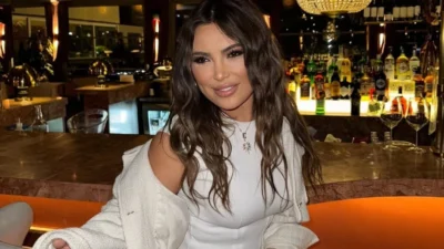 Türkiye’de gelinlik ve özel gün tasarımlarıyla adını duyuran Sevgi Taşdan,