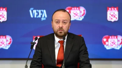 Son dönemde adı spor kamuoyunda sıkça konuşulan Sivasspor Başkanı Burak