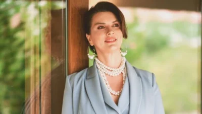 Türk televizyon ve tiyatro dünyasının tanınan isimlerinden biri olan Açelya