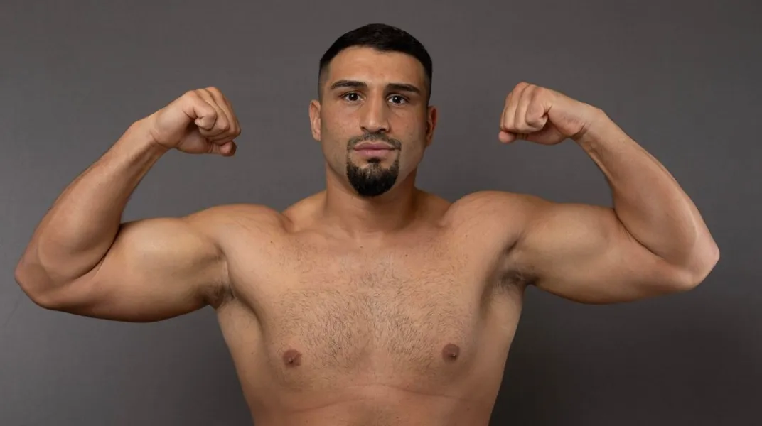 Profesyonel boks dünyasının yükselen yıldızlarından biri olan Agit Kabayel, ringlerdeki