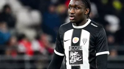 Transferde büyük oynamaya hazırlanan Fenerbahçe, kadrosuna sürpriz bir genç ismi