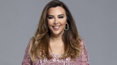 Aslı Hünel, hem Türk sanat müziğindeki başarılı yorumları hem de