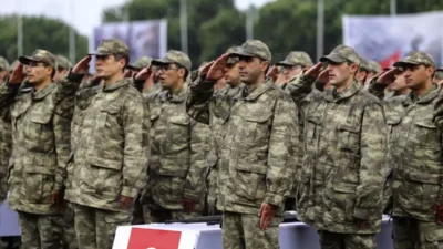 e-Devlet çöktü, sistem kilitlendi: Binlerce yükümlü askerlik yerlerini öğrenmeye çalışıyor