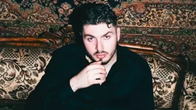 Genç yaşında elde ettiği başarılarla dikkatleri üzerine çeken rap müziğin