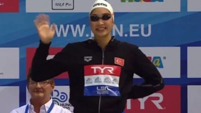 Milli yüzücü Zehra Duru Bilgin, 2024 Paris Yaz Olimpiyatları’na adını