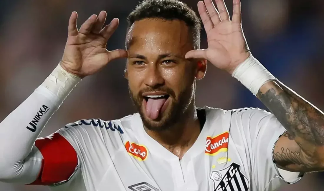 Brezilya futbolunun yaşayan efsanesi Neymar, kariyerinde yeni bir sayfa değil,