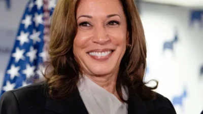 ABD Başkan Yardımcısı Kamala Harris, Joe Biden'ın seçim yarışından çekilmesinin