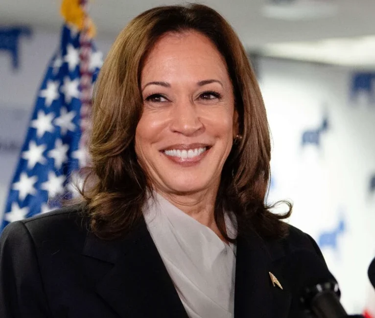 ABD Başkan Yardımcısı Kamala Harris, Joe Biden'ın seçim yarışından çekilmesinin