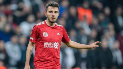 Emre Kılınç kaç yaşında, nereli, boyu kaç, evli mi, eşi