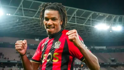 Trendyol Süper Lig'de ilk yarıyı lider tamamlayarak ezeli rakibi Fenerbahçe'nin