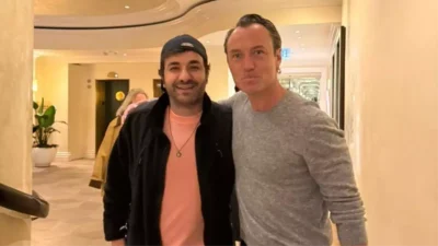 Tanınmış komedyen Hasan Can Kaya, Amerika’daki tatilinde beklenmedik bir karşılaşmaya