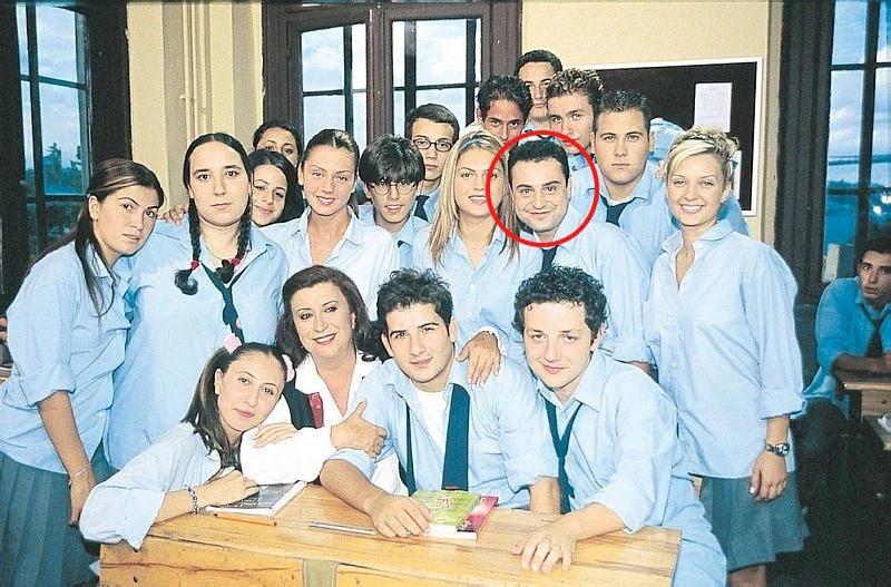 Hayat Bilgisi dizisinde Pikaçu Kerem karakteriyle geniş kitlelerce tanınan oyuncu