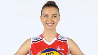 A Milli Kadın Voleybol Takımı’nın dikkat çeken smaçörlerinden biri olan