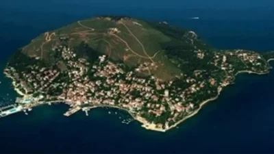 Türkiye'nin en çok merak edilen yerlerinden biri olan İmralı Adası,