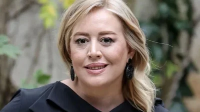 Kızıl Goncalar dizisinin güçlü karakterlerinden biri olan Ayza rolüyle son