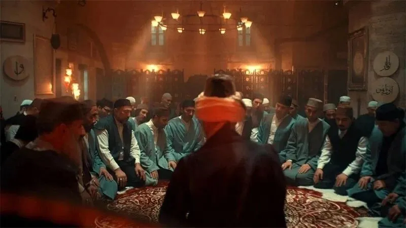 Now TV’nin merakla beklenen yapımlarından biri olan Kızıl Goncalar dizisi,