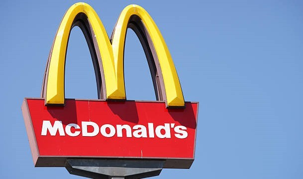 Dünyanın en yaygın fast food markalarından biri olan McDonald’s, küresel