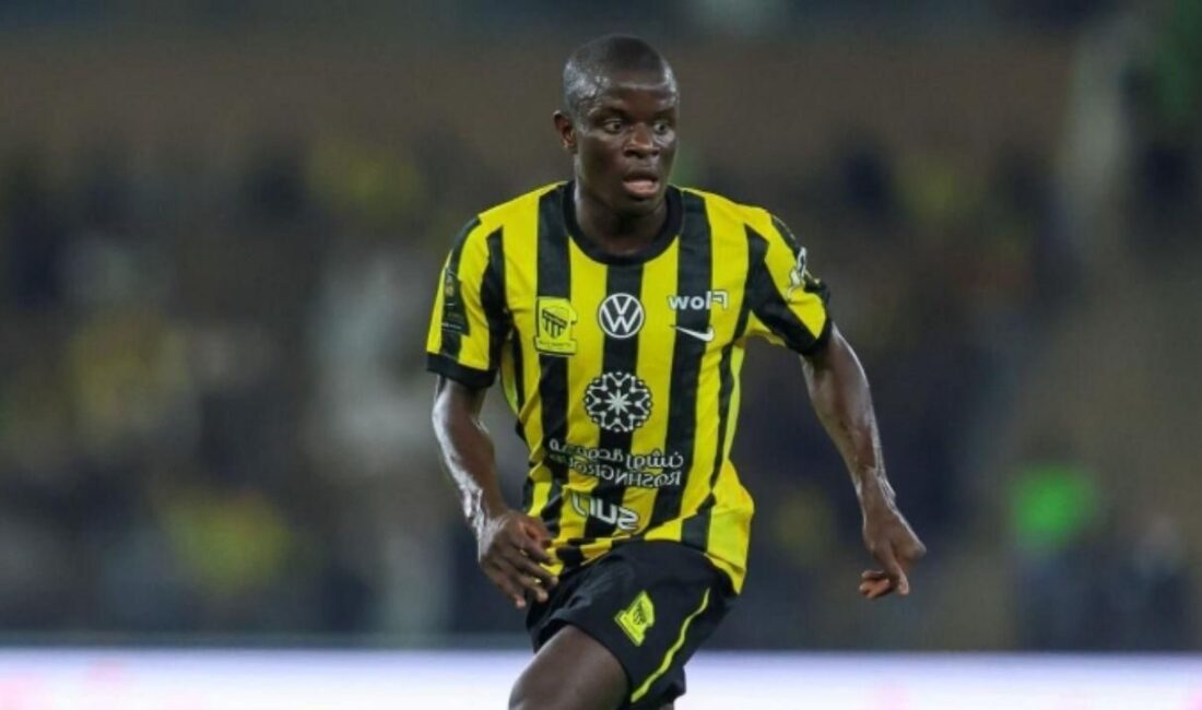 &nbsp; Modern futbol tarihinde defansif orta saha denildiğinde akla gelen