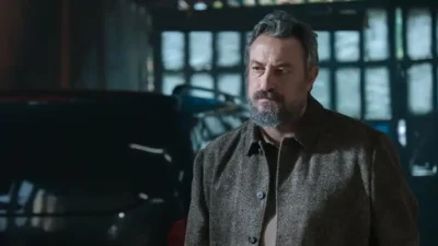 Türk dizi ve sinema dünyasının üretken isimlerinden biri olan Onur