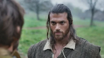 Ünlü oyuncu Can Yaman’ın gözaltına alınması, İstanbul merkezli uyuşturucu soruşturmasının