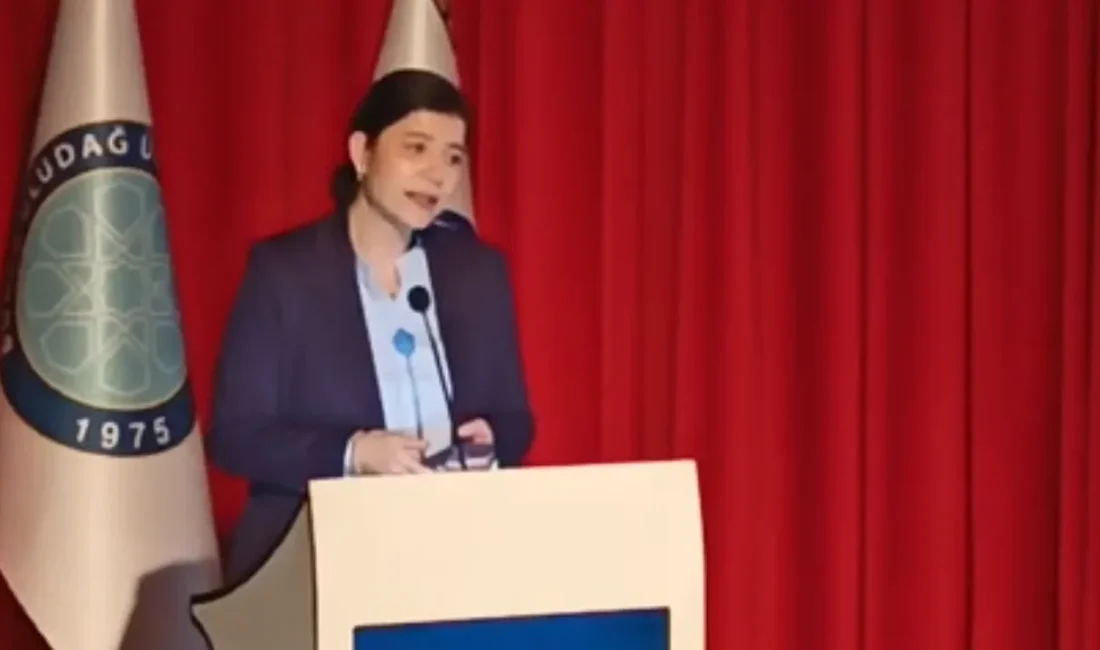 Prof. Dr. Dilek İnan, hem onkoloji uzmanı hem de kanser