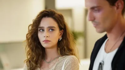 Seray Özkan, genç yaşına rağmen başarılı performansıyla ekranların dikkat çeken