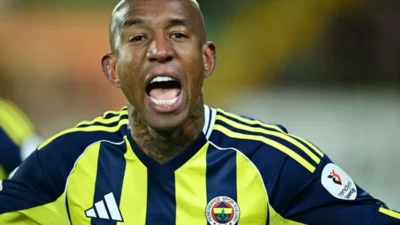 Süper Lig'in 18. haftasında izleyenleri adeta koltuklarına mıhlayan bir karşılaşma