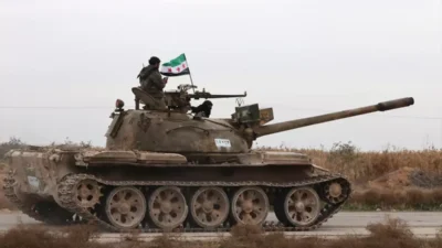 Suriye’de aylarca süren sessiz gerilim bir anda patladı. Rakka sokaklarında