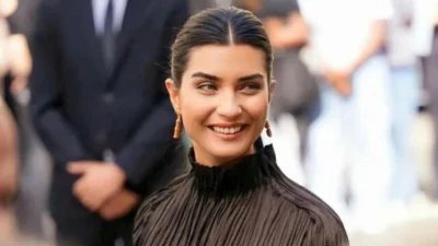 Tuba Büyüküstün, Türkiye’nin uluslararası başarı kazanmış nadir kadın oyuncularından biri.