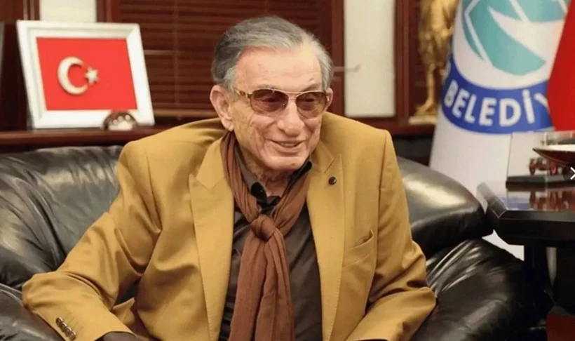 Türkiye tiyatrosunun çınarı, usta oyuncu, yönetmen ve yazar Haldun Dormen,