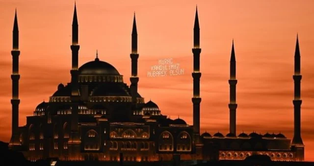 2026 yılına girilmesiyle birlikte, üç ayların maneviyatıyla yoğunlaşan kandil gündemi,