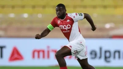 Yeni sezon hazırlıklarını tüm hızıyla sürdüren Galatasaray, teknik heyetin talebi