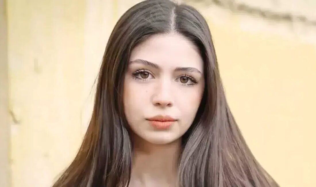 Genç yaşına rağmen ekranların aranan yüzlerinden biri haline gelen Zeynep