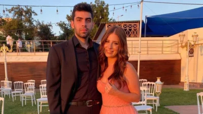 Sihirli Annem dizisinde canlandırdığı Çilek karakteriyle hafızalara kazınan Zeynep Özkaya,