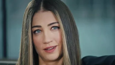 Başarılı oyunculuğu ve istikrarlı kariyeriyle dikkat çeken Ceren Benderlioğlu, yeni